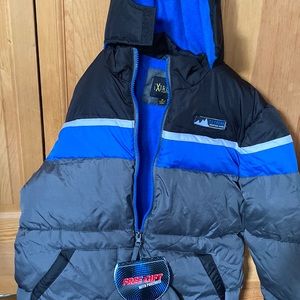 Puffer coat, boys  (Medium) (8-10) NWT